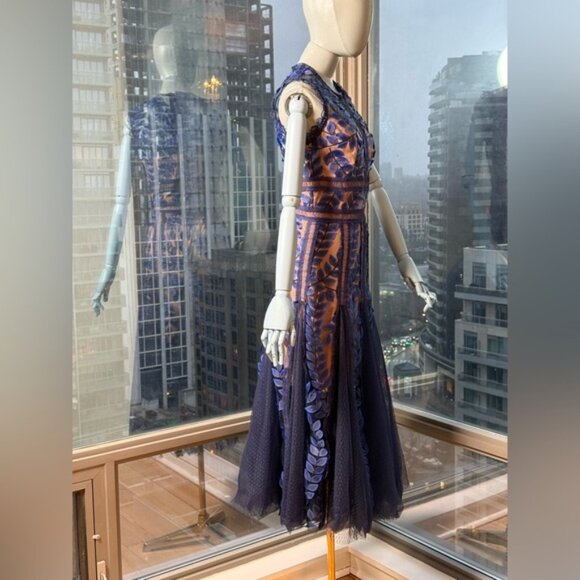 🆕 BRONX & BANCO 🧿 NWOT Saba Embroidered Mesh Midi Dress, Navy - Sz XS - US 2 - Picture 4 of 14
